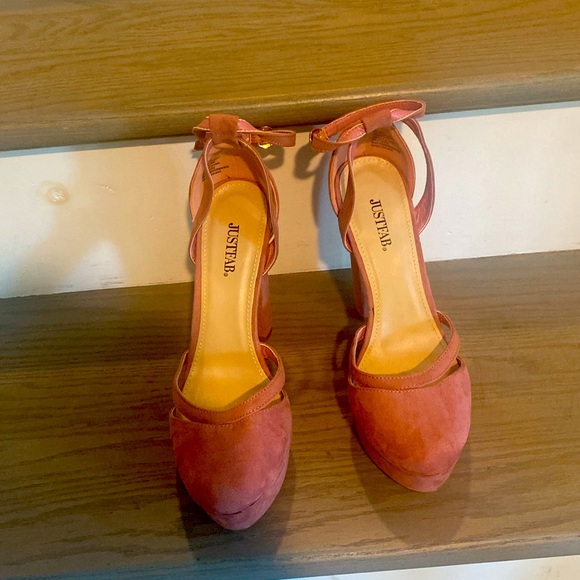 ❣️Mauve (Pink/Blush tones) Heeled Shoe w/ankle strap❣️ - Picture 4 of 5